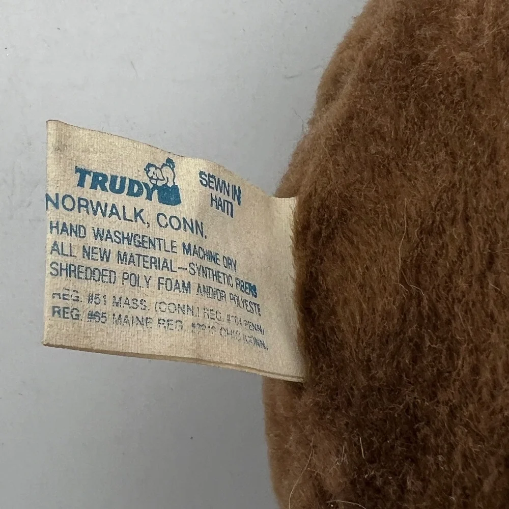 Vintage 1984 Nestle Scotchy and‎ Toll House Plush Mascot Advertising Pair Trudy